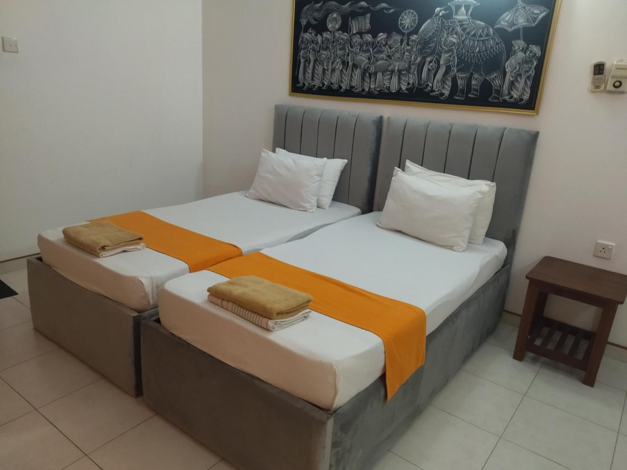Larn'S Villa Hotel & Apartment Wadduwa Eksteriør bilde